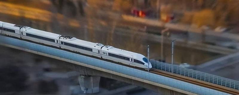 儿童坐高铁带电子出生证明可以吗